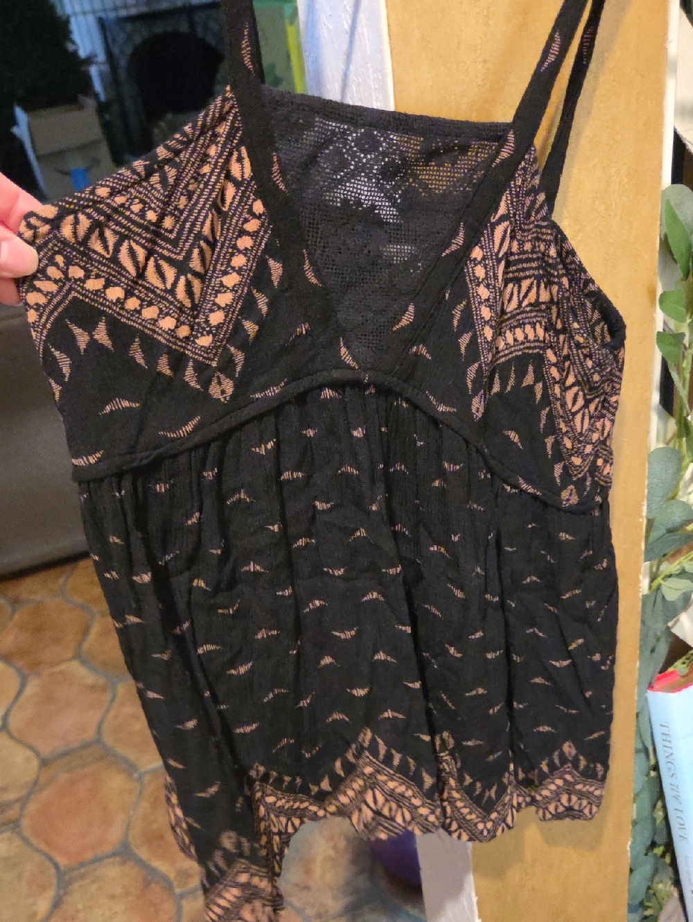 Forever 21 Black and Tan Lace-Accent Camisole Tank